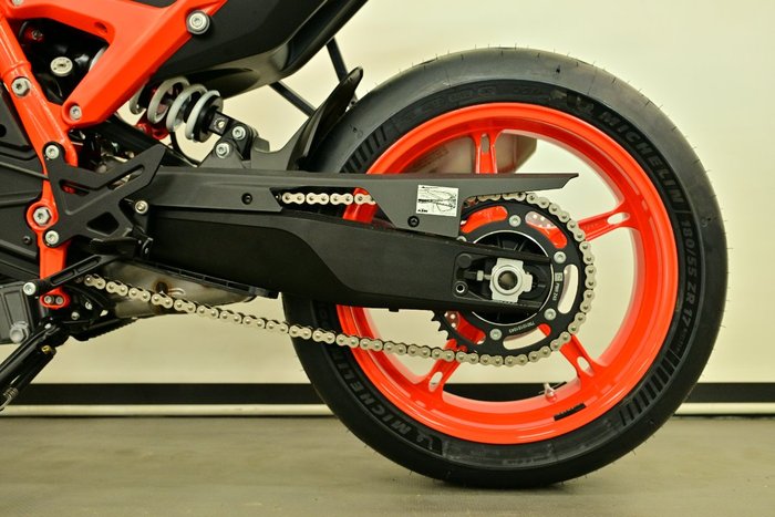 2026 Ktm 990 DUKE R Orange