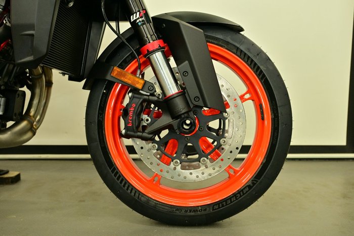 2026 Ktm 990 DUKE R Orange