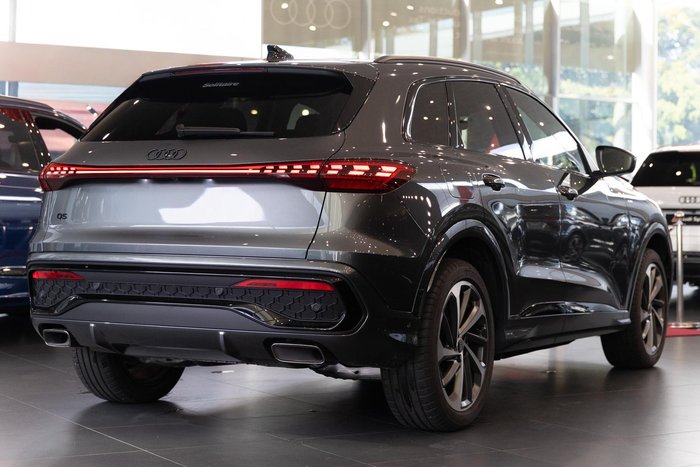 2025 Audi Q5 TFSI 150kW