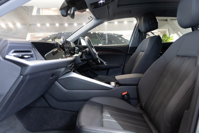 2025 Audi Q5 TFSI 150kW
