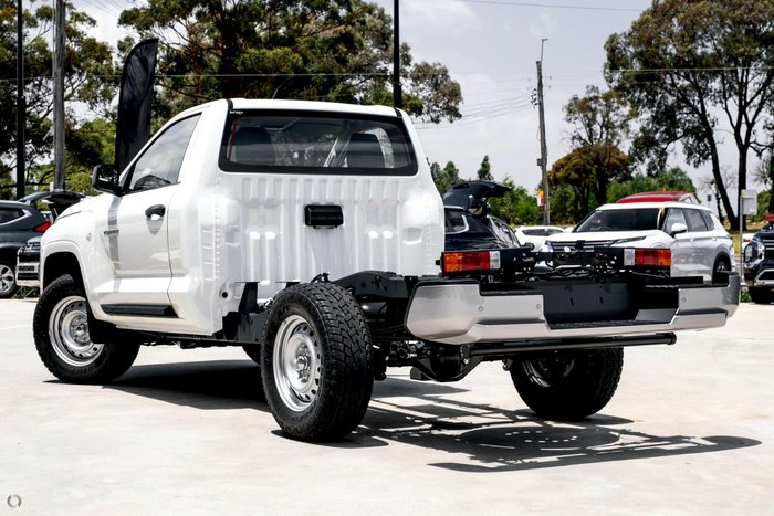 2026 Mitsubishi Triton GLX