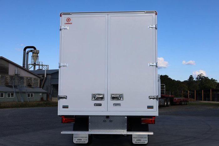 2026 Fuso Canter 918