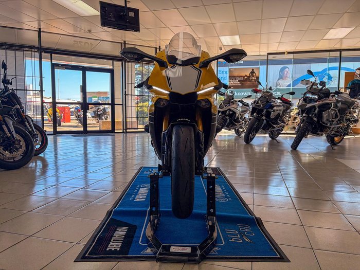 2016 Yamaha