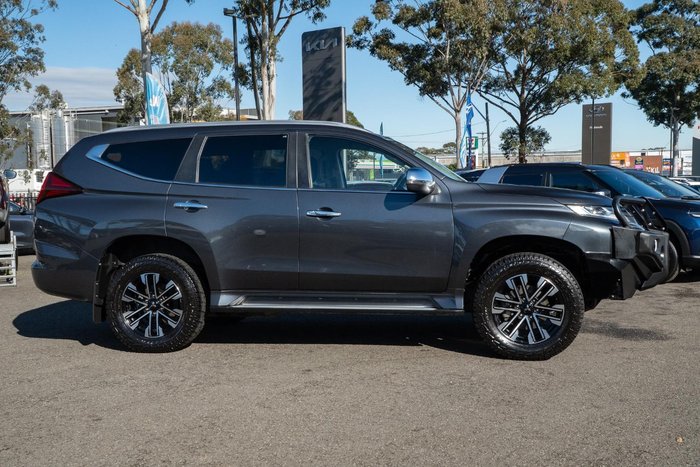 2021 Mitsubishi Pajero Sport GLS