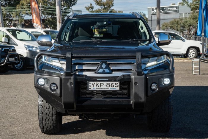 2021 Mitsubishi Pajero Sport GLS