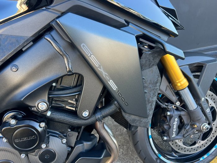 2023 Suzuki GSX-S1000 BLACK