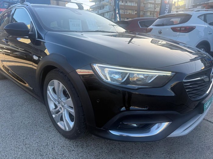 2018 Holden Calais