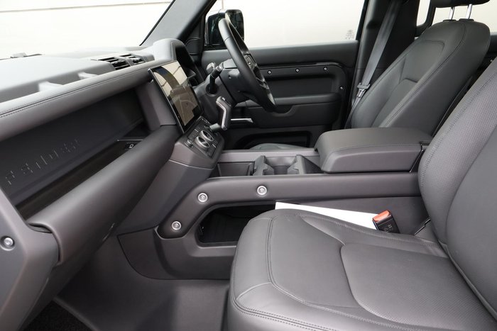 2025 Land Rover Defender 110 D350 X-Dynamic HSE