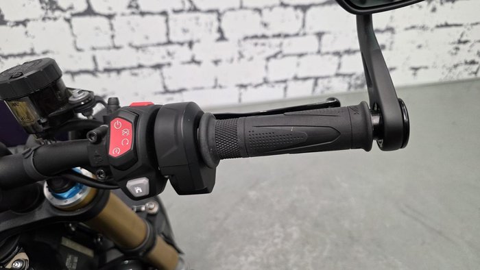 2026 Triumph Speed Triple RS 1200 Speed Triple Grey