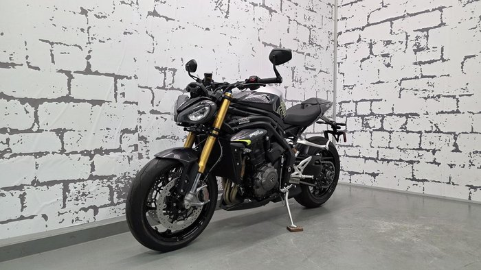 2026 Triumph Speed Triple RS 1200 Speed Triple Grey
