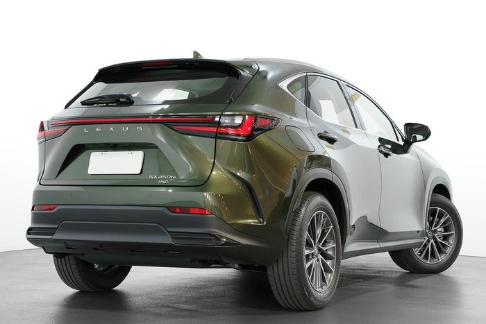 2026 Lexus NX 450h+ Luxury