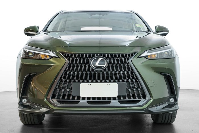 2026 Lexus NX 450h+ Luxury