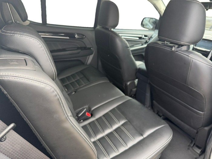 2021 Isuzu MU-X LS-T