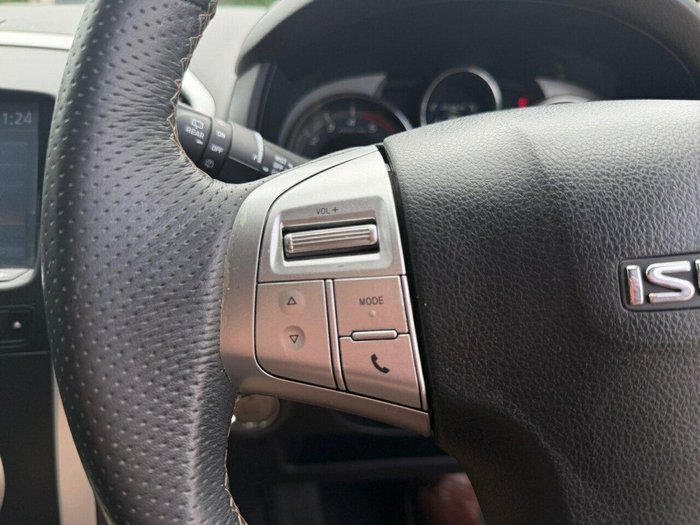 2021 Isuzu MU-X LS-T