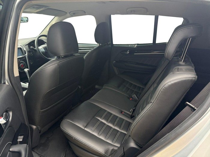 2021 Isuzu MU-X LS-T