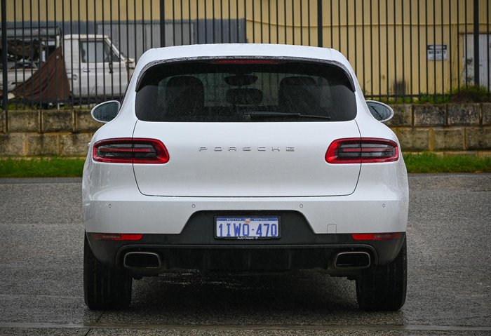 2017 Porsche Macan