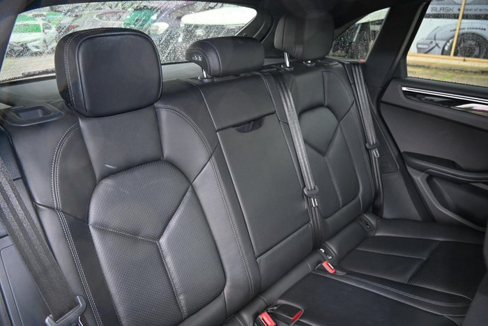 2017 Porsche Macan