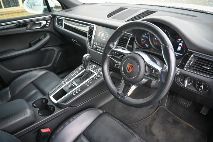 2017 Porsche Macan