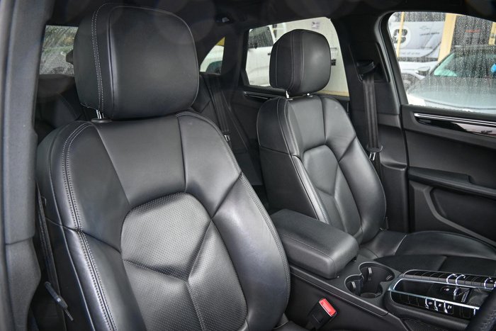 2017 Porsche Macan