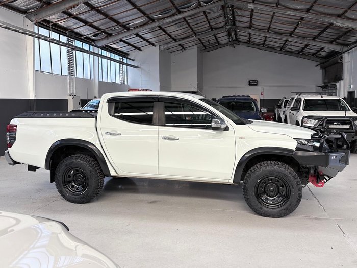 2020 Mitsubishi Triton GLX-R