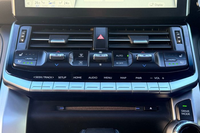 2022 Toyota Landcruiser VX