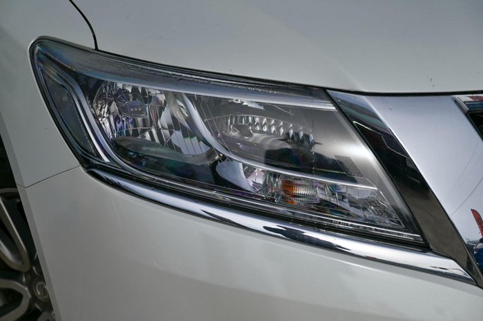 2017 Nissan Pathfinder ST-L