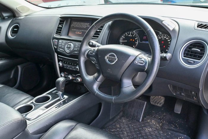 2017 Nissan Pathfinder ST-L