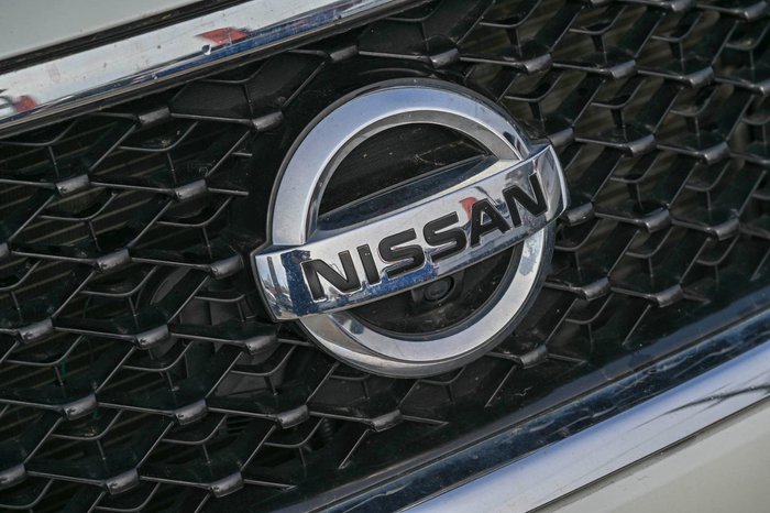 2017 Nissan Pathfinder ST-L