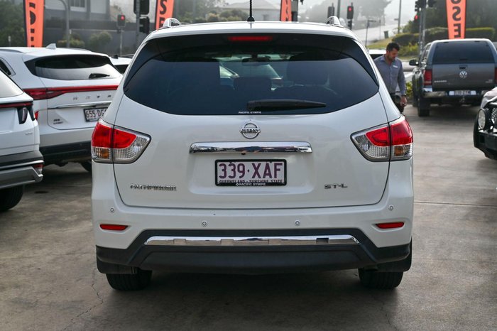 2017 Nissan Pathfinder ST-L