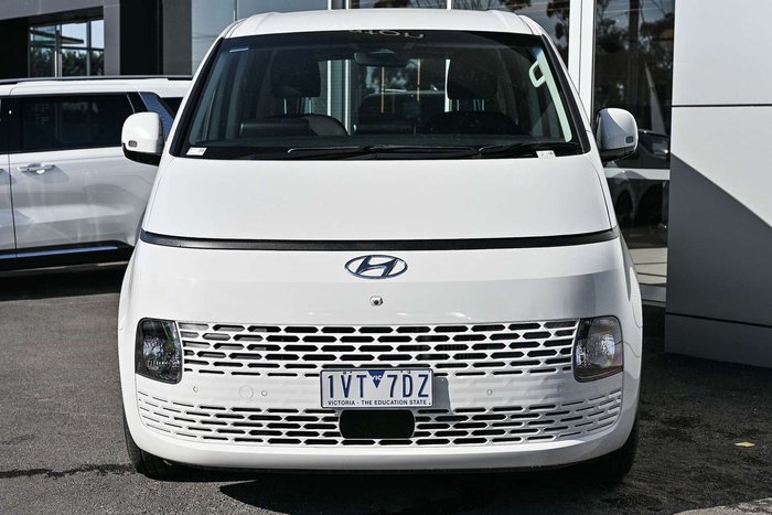 2022 Hyundai STARIA LOAD