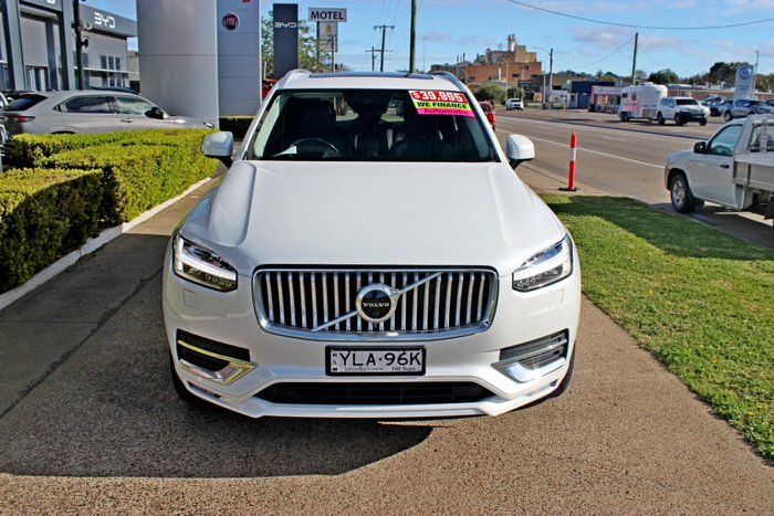 2022 Volvo XC90