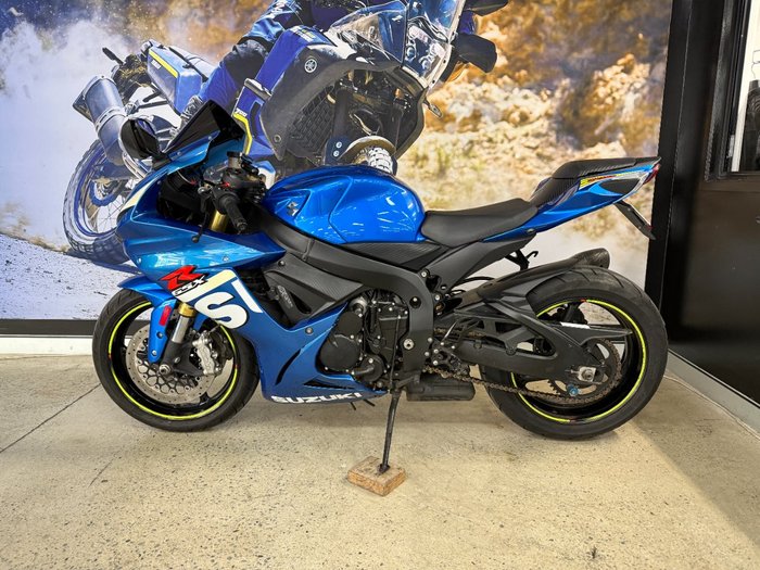 2017 Suzuki GSX-R750 BLUE