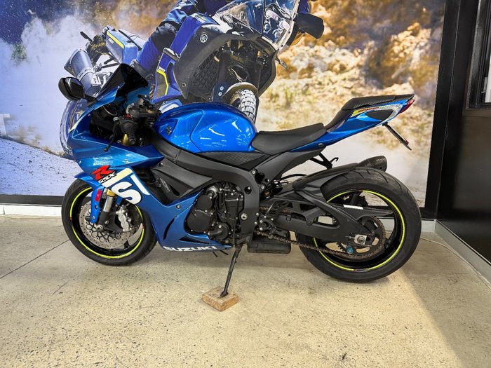 2017 Suzuki GSX-R750 BLUE