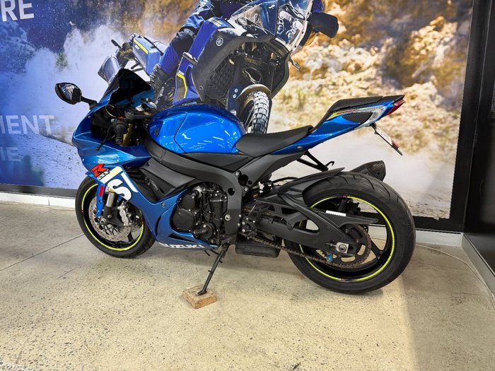 2017 Suzuki GSX-R750 BLUE