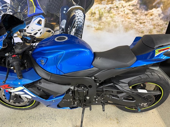 2017 Suzuki GSX-R750 BLUE