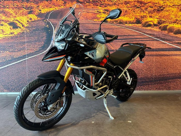2026 Triumph Tiger 900 Desert Edition Tiger Grey