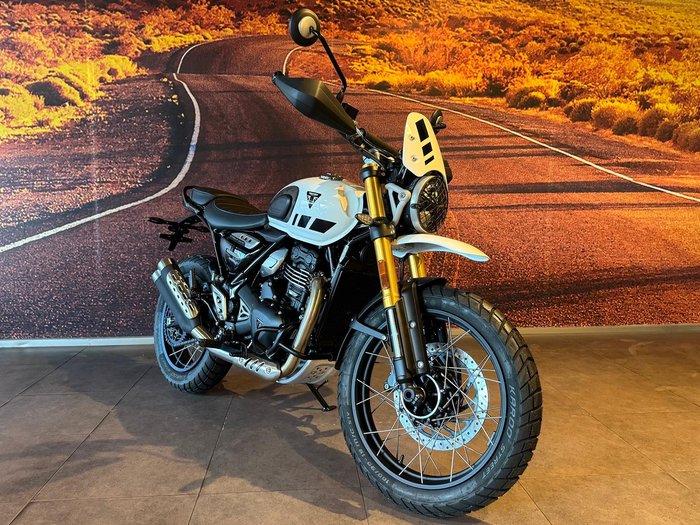 2026 Triumph Scrambler 400 XC Scrambler White