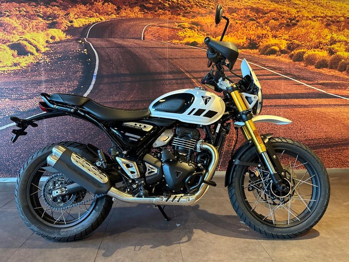 2026 Triumph Scrambler 400 XC Scrambler White