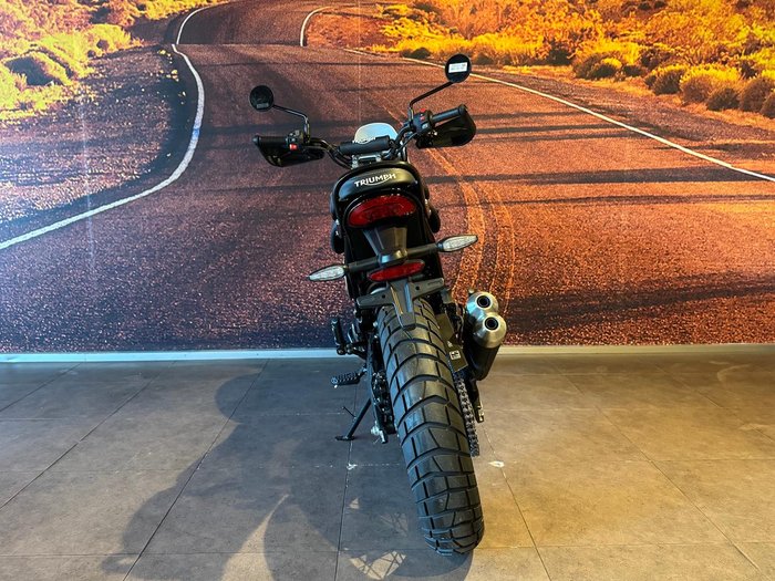 2026 Triumph Scrambler 400 XC Scrambler White