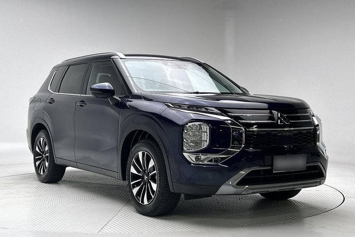 2025 Mitsubishi Outlander LS