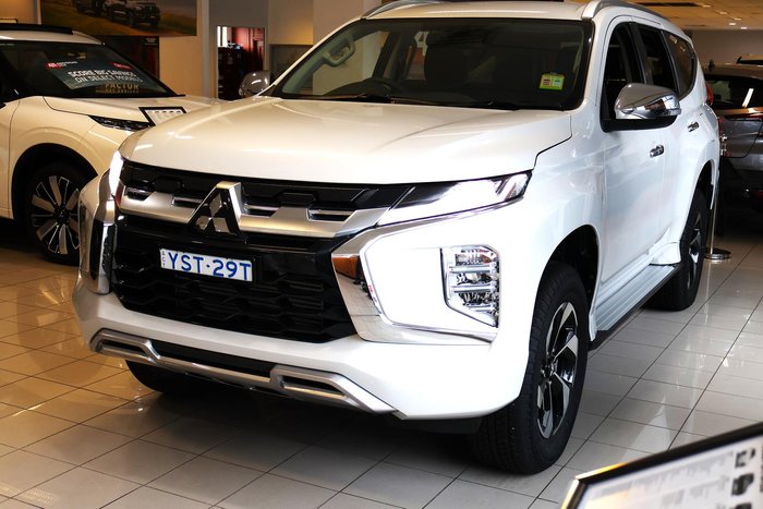 2024 Mitsubishi Pajero Sport GLS