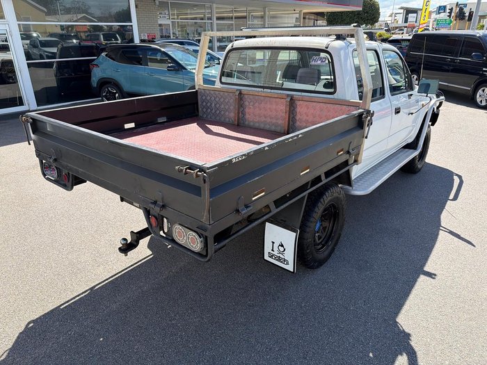 2004 Toyota Hilux
