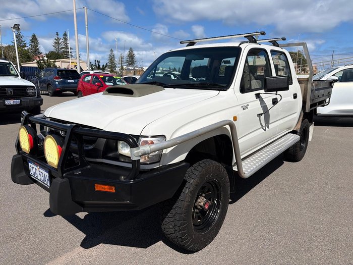 2004 Toyota Hilux