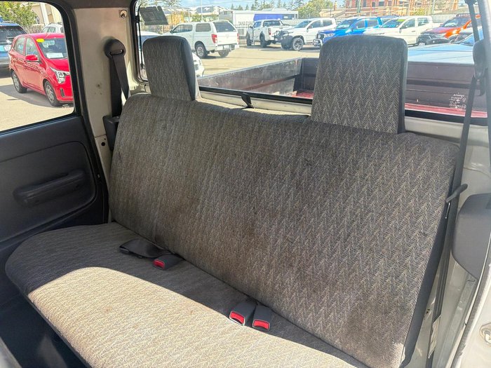 2004 Toyota Hilux