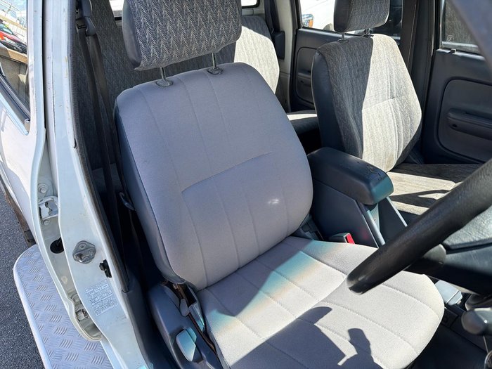 2004 Toyota Hilux