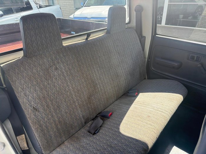2004 Toyota Hilux
