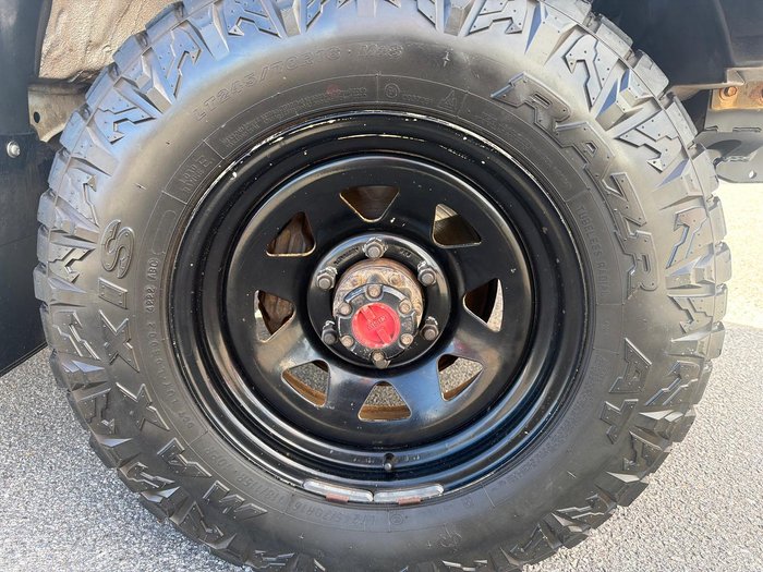 2004 Toyota Hilux