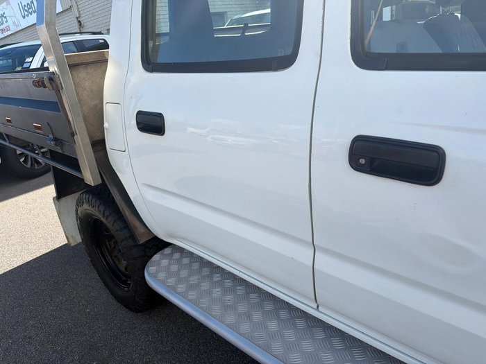 2004 Toyota Hilux