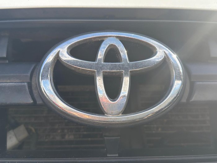 2004 Toyota Hilux