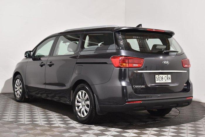 2018 Kia Carnival S